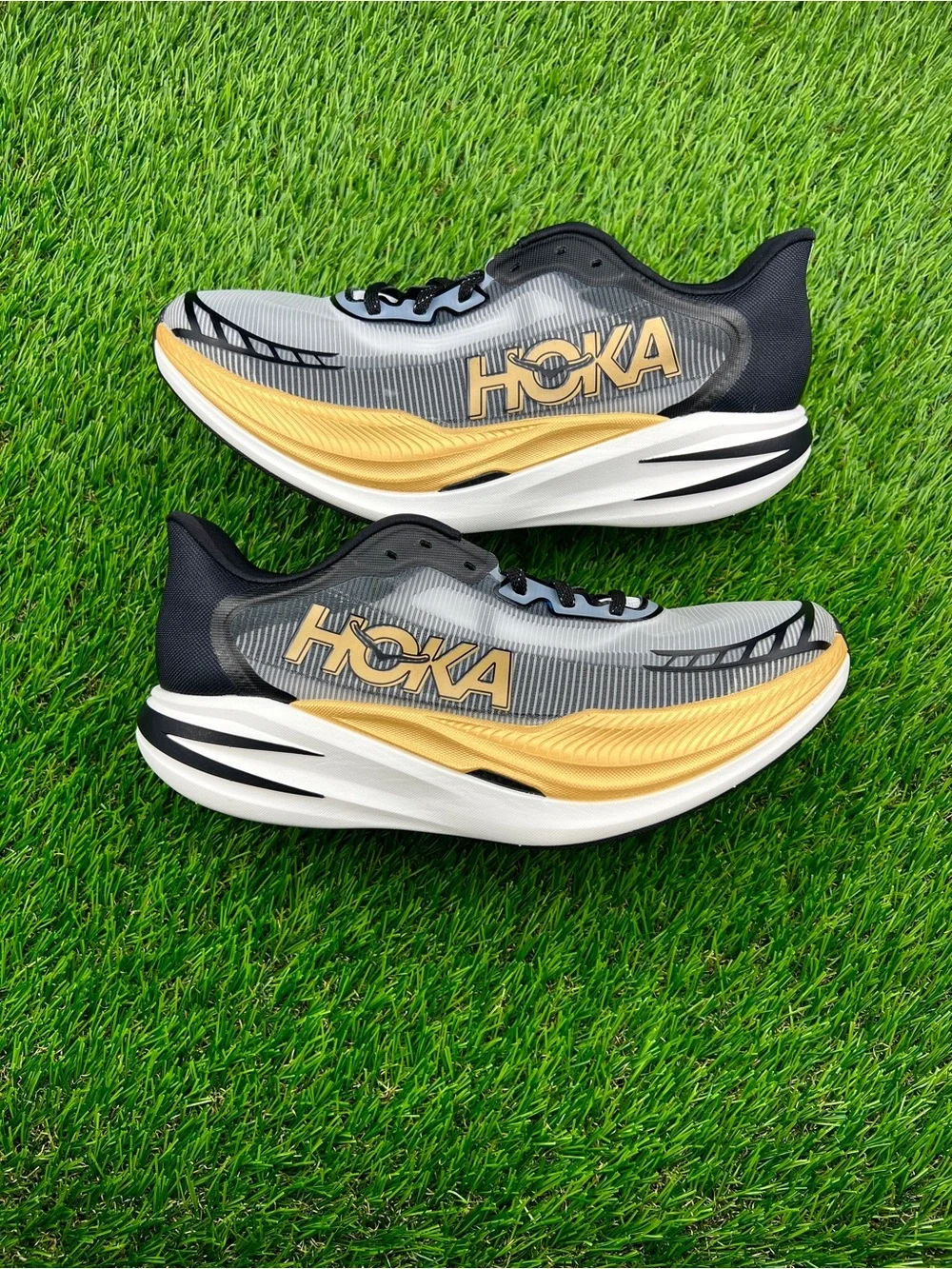 Hoka One One Cielo X1 2.0 Men’s Marathon Carbon Plated Running Shoes - 10
